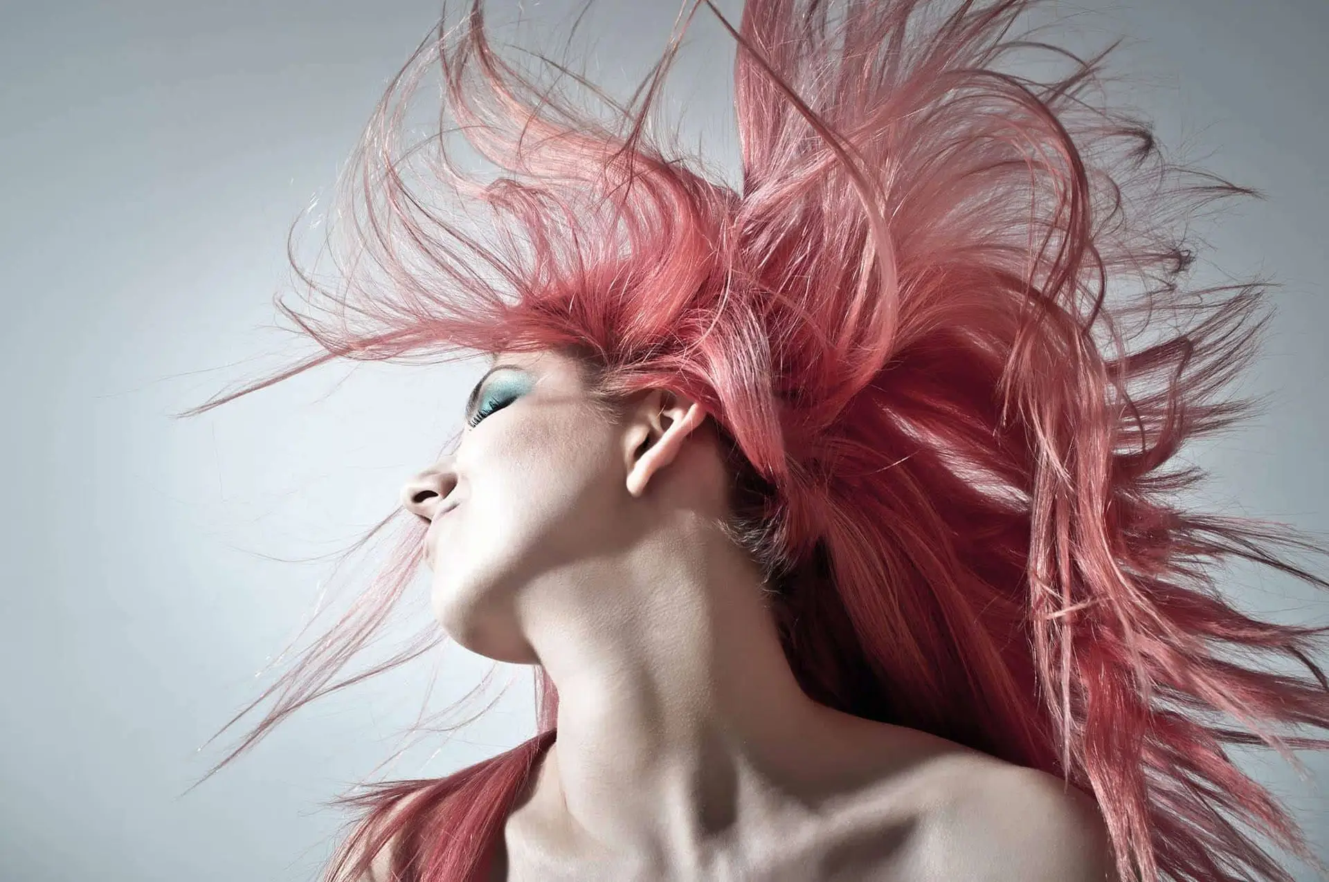 Haarinspiratie met een uitgesproken roze kleur